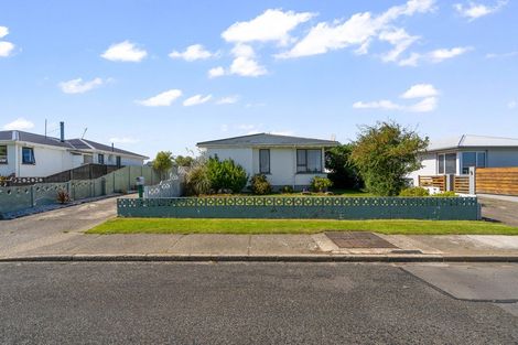 Photo of property in 220 Conyers Street, Strathern, Invercargill, 9812