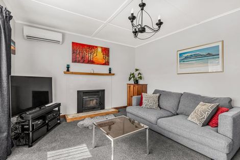 Photo of property in 9 Parris Street, Moturoa, New Plymouth, 4310
