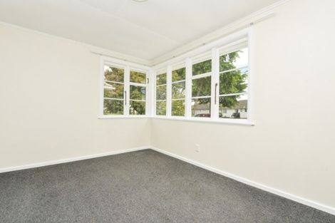 Photo of property in 82 Holland Road, Fairfield, Hamilton, 3214