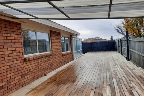 Photo of property in 2 Tullis Place, Burswood, Auckland, 2013