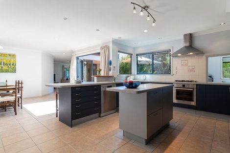 Photo of property in 15 La Colina Place, Bethlehem, Tauranga, 3110