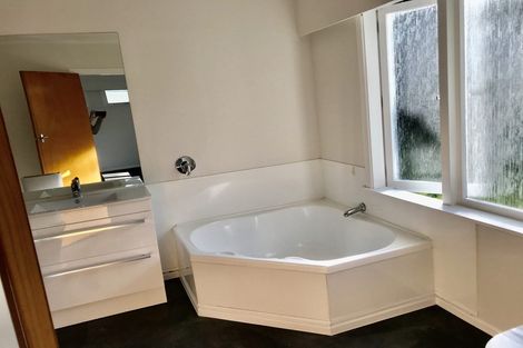 Photo of property in 10 Bedford Grove, Kelson, Lower Hutt, 5010