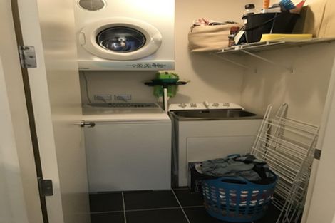 Photo of property in Montreaux Apartments, 3g/164 The Terrace, Wellington Central, Wellington, 6011