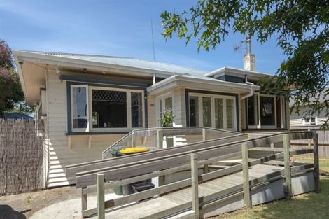 Photo of property in 19 East Street, Feilding, 4702