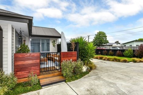 Photo of property in 175 Keyes Road, New Brighton, Christchurch, 8083