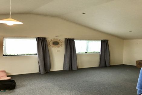 Photo of property in 32 Morere Street, Titahi Bay, Porirua, 5022