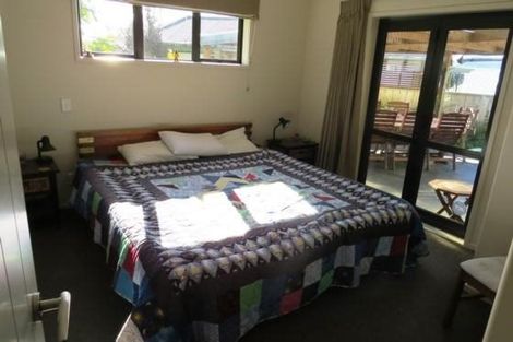 Photo of property in 2/20 Cherry Lane, Acacia Bay, Taupo, 3330