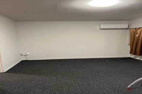 Photo of property in 3/178 Chivalry Road, Glenfield, Auckland, 0629