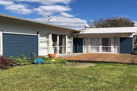 Photo of property in 9 Cinnabar Place, Westgate, Auckland, 0614