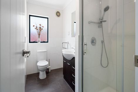 Photo of property in 35 Kestev Drive, Flat Bush, Auckland, 2016