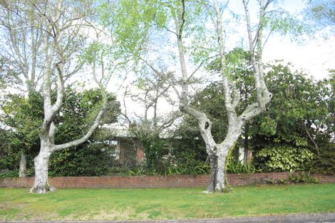 Photo of property in 5 Vista Place, Kawaha Point, Rotorua, 3010