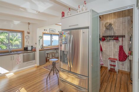 Photo of property in 22 Tairua Terrace, Tairua, 3508