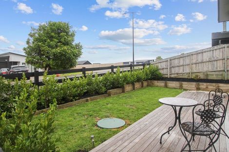 Photo of property in 13 Okohaka Avenue, Glenbrook, Waiuku, 2681