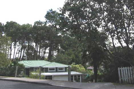 Photo of property in 39 William Souter Street, Forrest Hill, Auckland, 0620