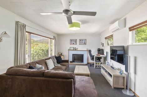 Photo of property in 138 Hine Road, Wainuiomata, Lower Hutt, 5014