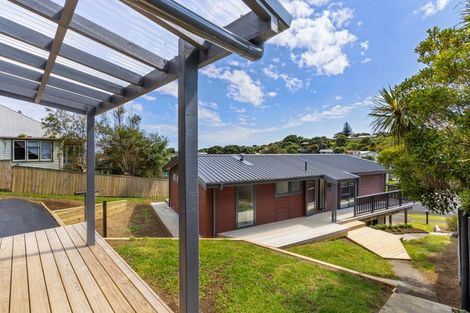 Photo of property in 25 Herekawe Drive, Spotswood, New Plymouth, 4310