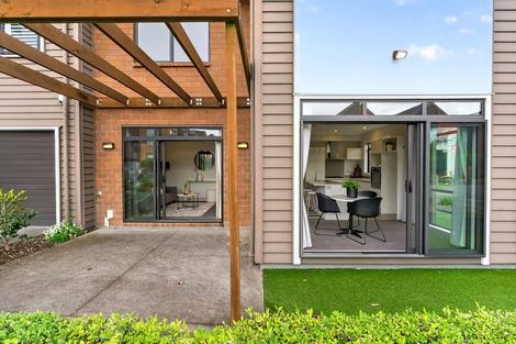 Photo of property in 2 Poaka Road, Hobsonville, Auckland, 0616