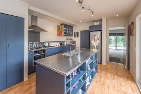 Photo of property in 422 Te Moana Road, Waikanae, 5036