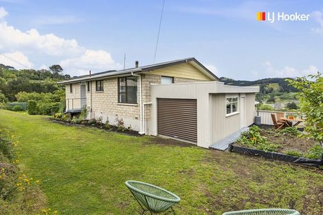 Photo of property in 19 District Road, Roseneath, Port Chalmers, 9023