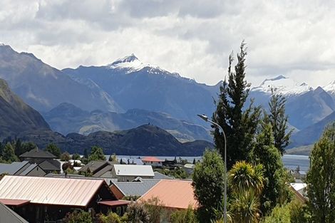 Photo of property in 8 Bovett Place, Wanaka, 9305