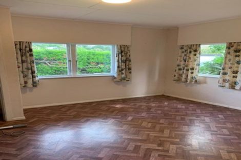 Photo of property in 2 Cluny Road, Plimmerton, Porirua, 5026