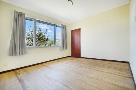 Photo of property in 6 Palmer Avenue, Glen Eden, Auckland, 0602