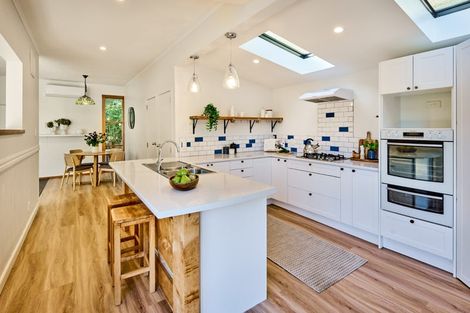 Photo of property in 48 Cluny Road, Plimmerton, Porirua, 5026