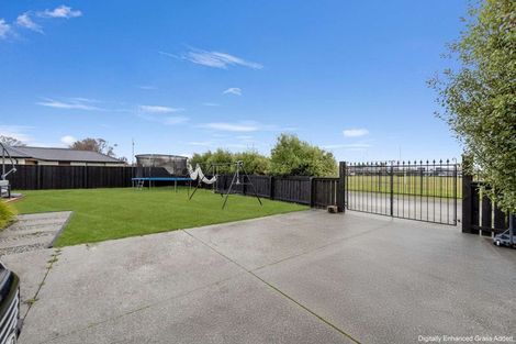 Photo of property in 114 Pegasus Boulevard, Pegasus, 7612