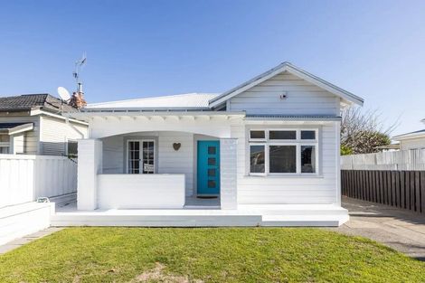 Photo of property in 74 Nelson Crescent, Napier South, Napier, 4110
