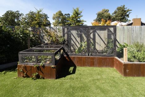 Photo of property in 12 Kelburn Place, Tinwald, Ashburton, 7700