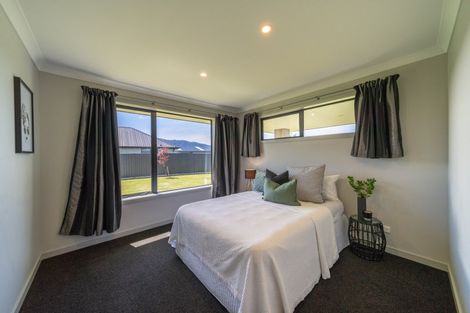 Photo of property in 25 Vancouver Place, Te Anau, 9600