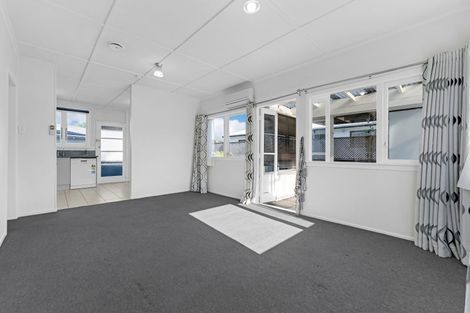 Photo of property in 11b Inver Street, Glen Eden, Auckland, 0602