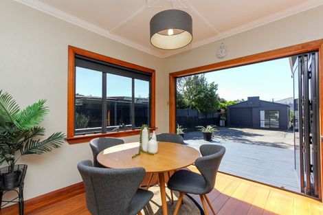 Photo of property in 21 Record Street, Fitzroy, New Plymouth, 4312