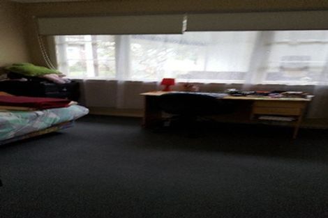 Photo of property in 2/198 Onewa Road, Birkenhead, Auckland, 0626