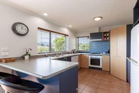 Photo of property in 14 Barrett Drive, Waikanae Beach, Waikanae, 5036