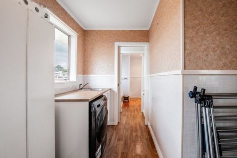 Photo of property in 21 Rewa Street, Inglewood, 4330