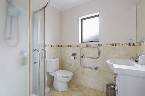 Photo of property in 15 Ribbonwood Close, Te Kauwhata, 3710