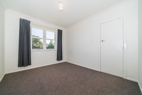 Photo of property in 2 Croxley Place, Terrace End, Palmerston North, 4410