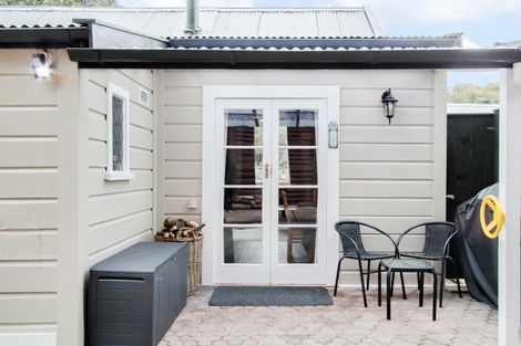 Photo of property in 85 Milton Road, Bluff Hill, Napier, 4110