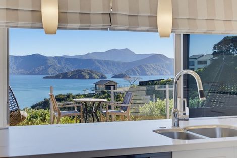 Photo of property in 23 Marina View Estate, Waikawa, Picton, 7281