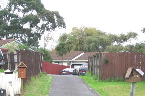 Photo of property in 2/29 Edwin Freeman Place, Ranui, Auckland, 0612