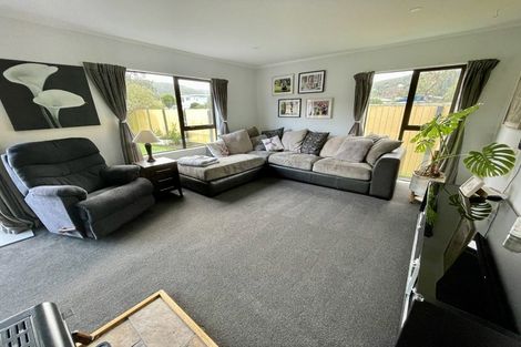 Photo of property in 53 Parkway, Wainuiomata, Lower Hutt, 5014