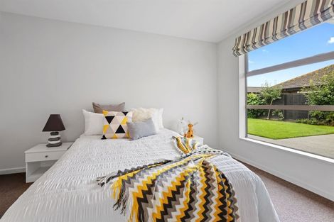 Photo of property in 12 Cyclamen Place, Aidanfield, Christchurch, 8025