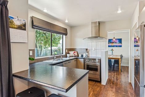 Photo of property in 37 Campbell Avenue, Paraparaumu, 5032