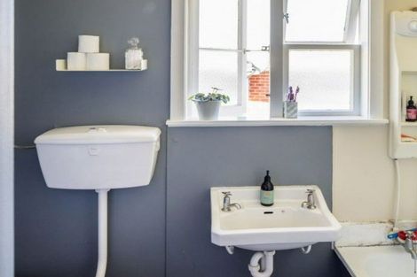 Photo of property in 83 Sunshine Avenue, Karori, Wellington, 6012