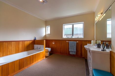 Photo of property in 96 Studholme Street, Morrinsville, 3300