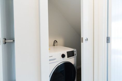 Photo of property in 12 Emmadale Lane, Hamilton East, Hamilton, 3216