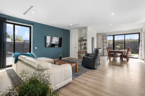 Photo of property in 121 Charleston Avenue, Whangamata, 3620