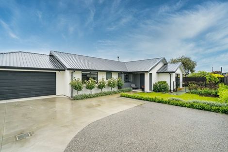 Photo of property in 13 Smiley Place, Mosgiel, 9024