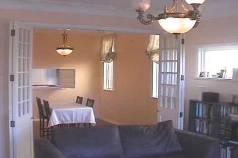 Photo of property in 41 Tio Tio Road, Miramar, Wellington, 6022